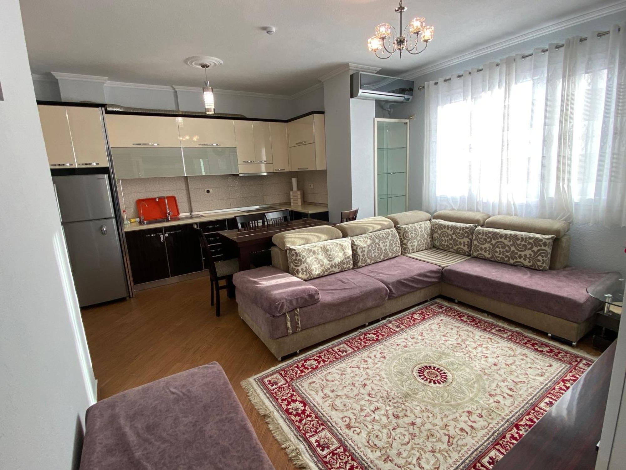 Comfortable 2-Br For 4 Tirana Kültér fotó